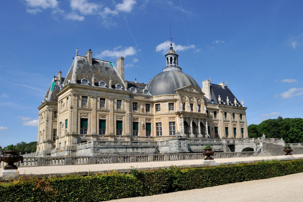 Château de Fontainebleau & Château de Vaux-le-Vicomte: Daytrip from Paris