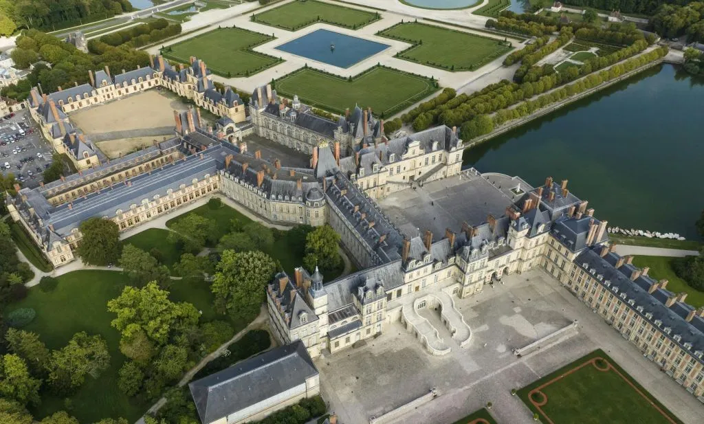 Château de Fontainebleau & Château de Vaux-le-Vicomte: Daytrip from Paris