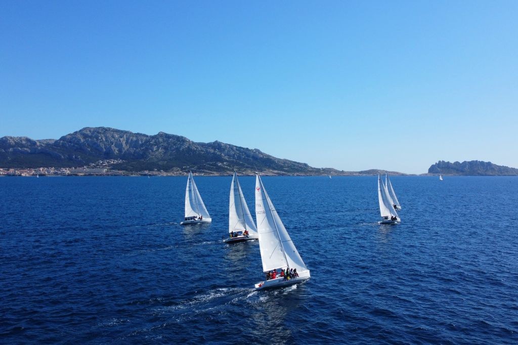 Marseille : Croisière à la voile en petit groupe d'une demi-journée