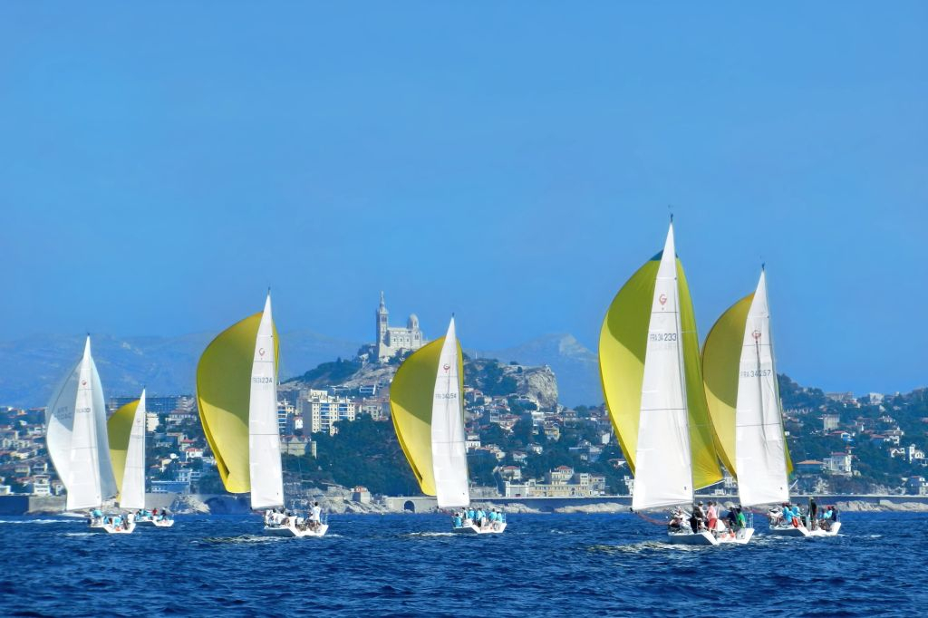 Marseille : Croisière à la voile en petit groupe d'une demi-journée