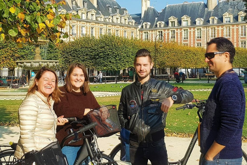 Paris: Charming Nooks and Crannies Tour