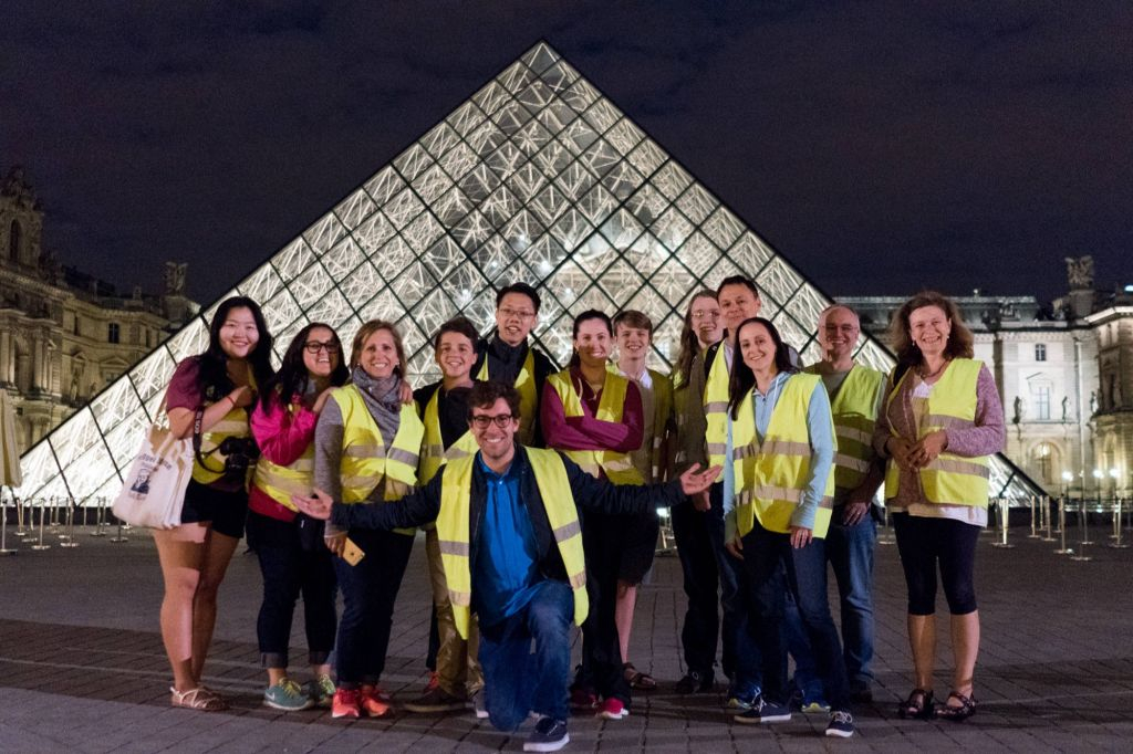 Paris Evening Bike Tour with 1-Hour Boat cruise
