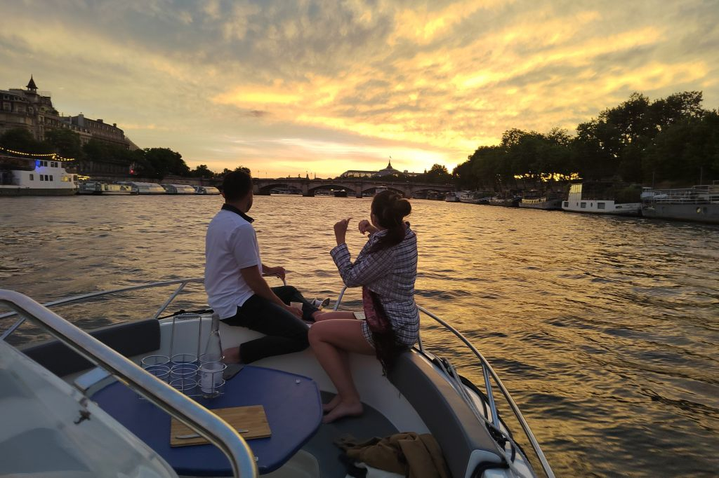 Private Boat Trip to Paris