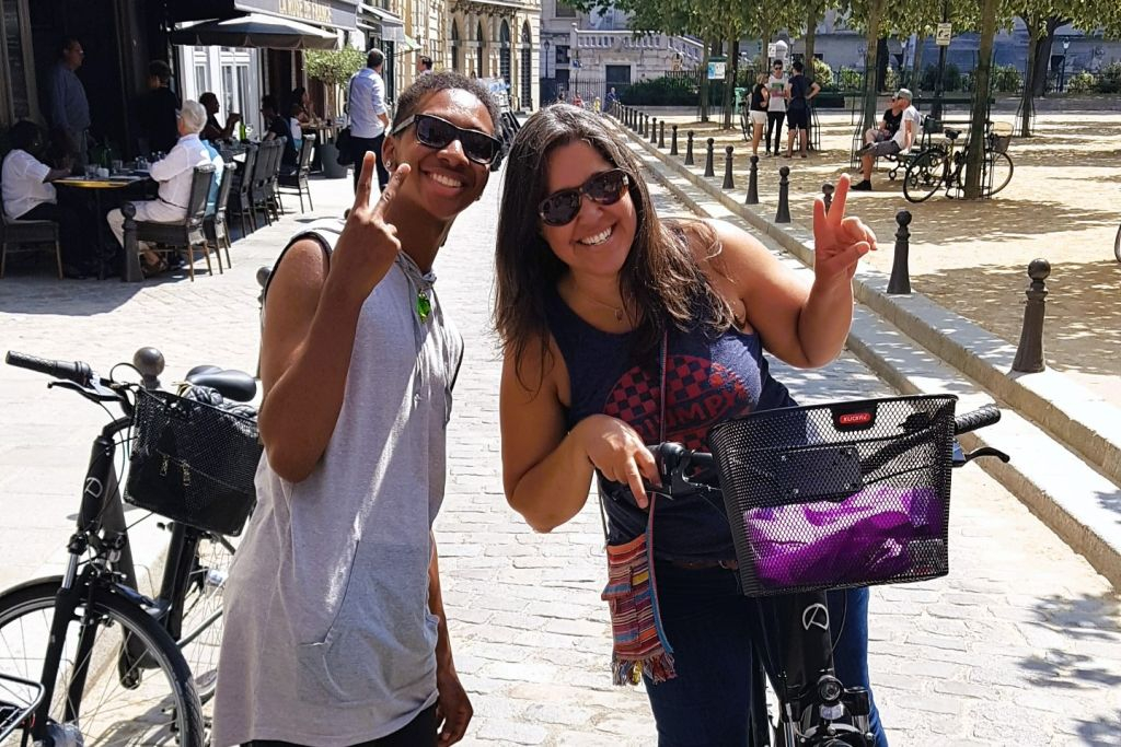 Paris: City Treasures Guided Bike Tour