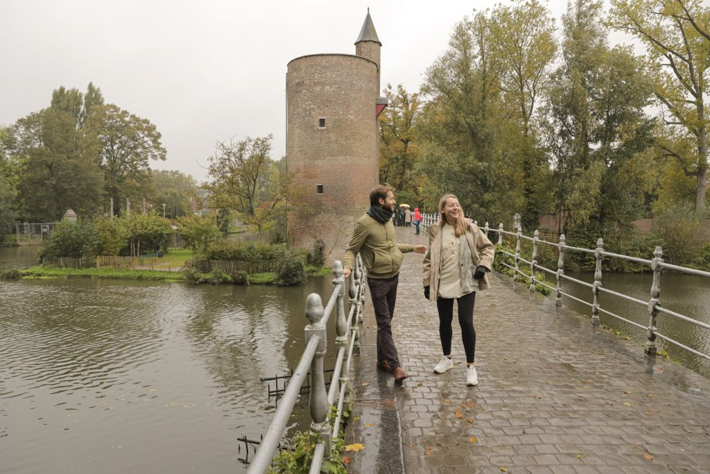 Bruges: Guided Tour from Paris