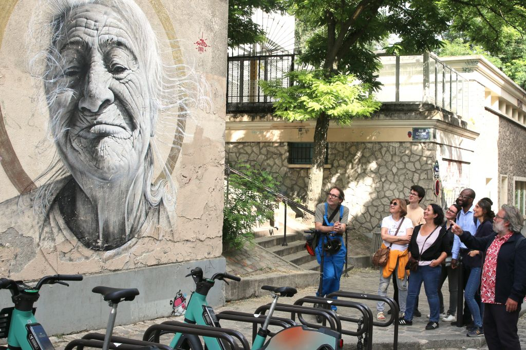 Paris Montmartre: Guided Street Art Tour