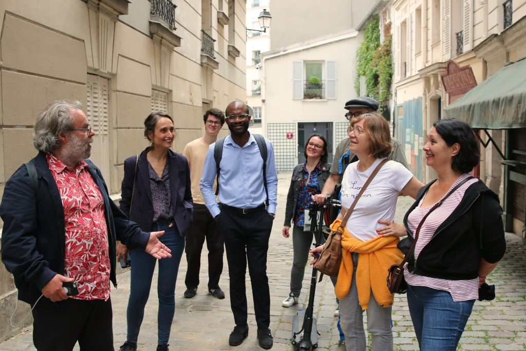 Paris Montmartre: Guided Street Art Tour