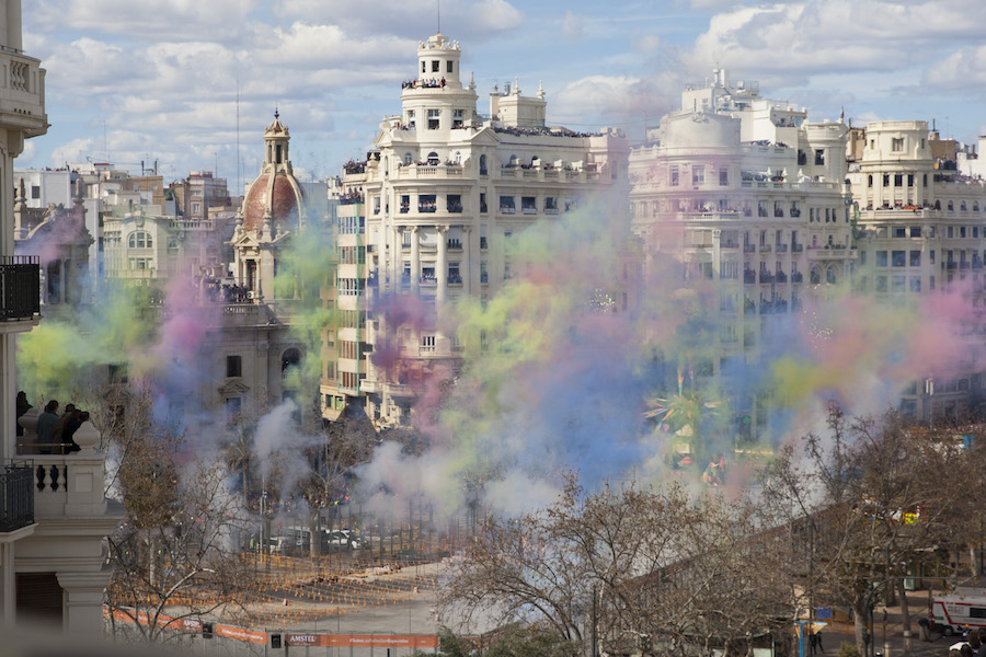 Mascletà from Passeig Russafa 3