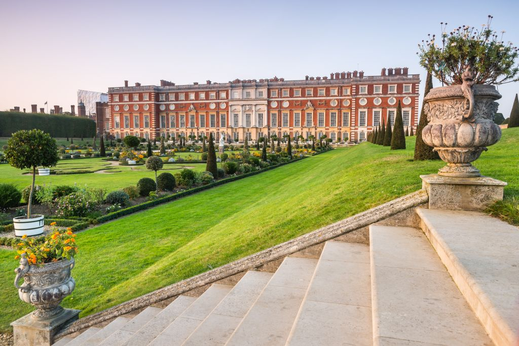 Hampton Court Palace, Gardens & Maze: Entry Ticket