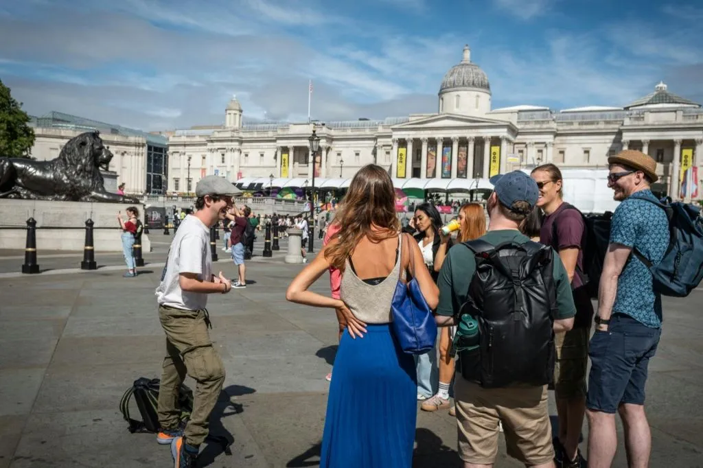 London Palaces & Parliament: Small-Group Walking Tour