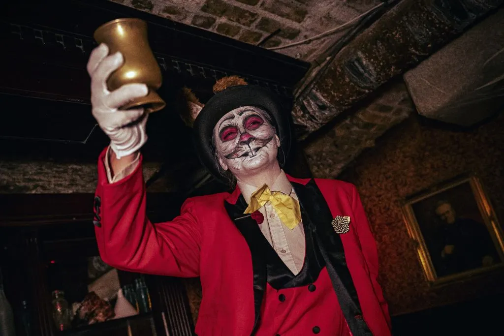The London Bridge Experience: Entry Ticket + Drink