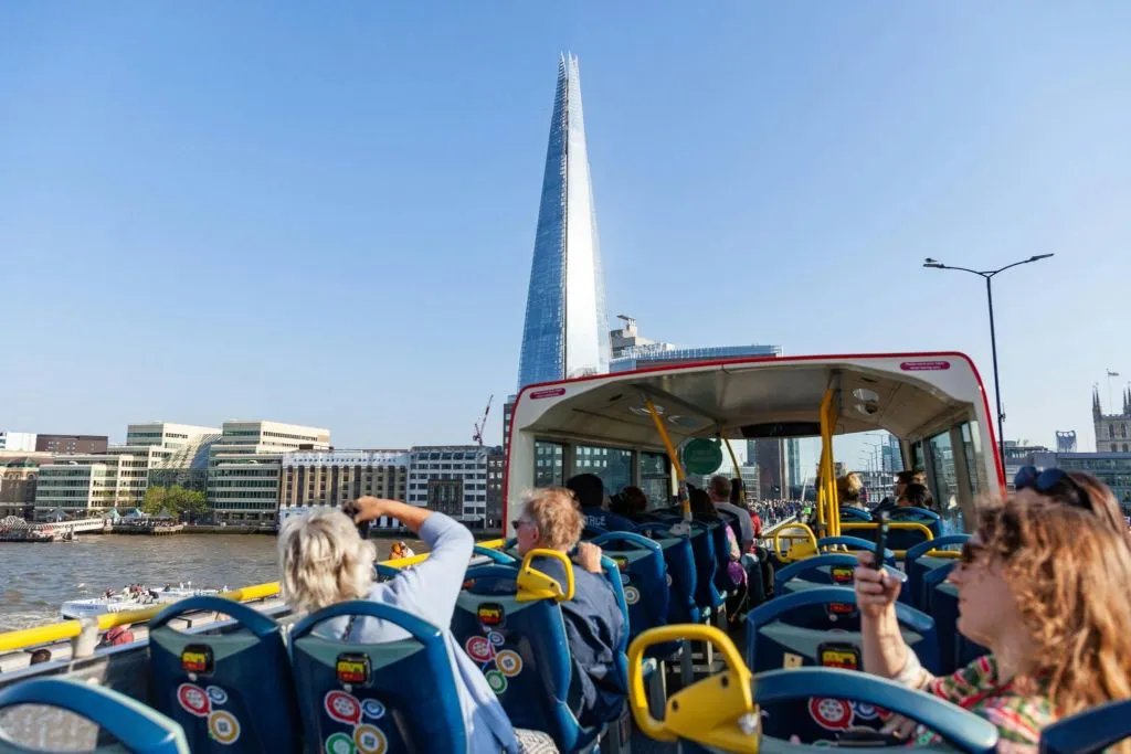 London: Tootbus Hop-on Hop-off Tour + Thames River Cruise
