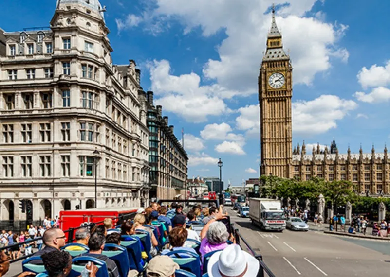 London: Tootbus Hop-on Hop-off Tour + Thames River Cruise