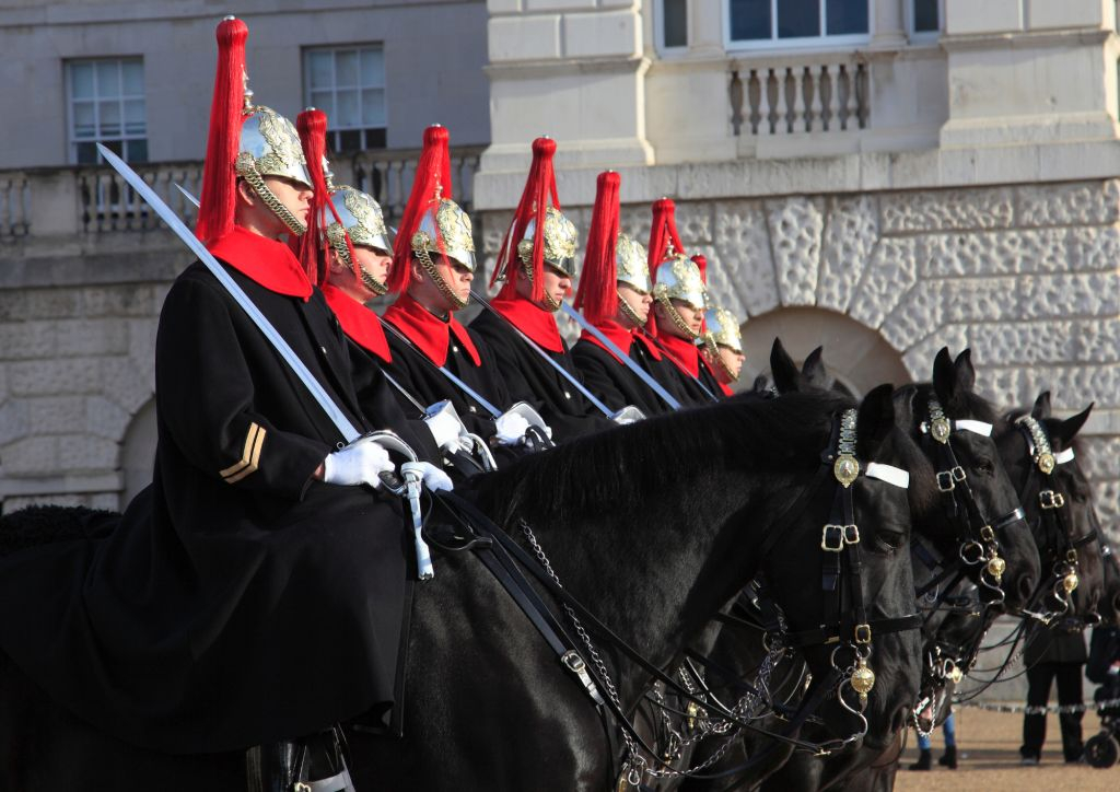 London: Changing of the Guard Walking Tour