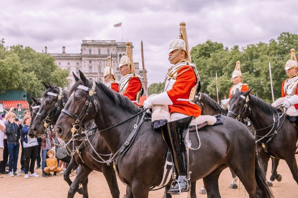 London: Changing of the Guard Walking Tour