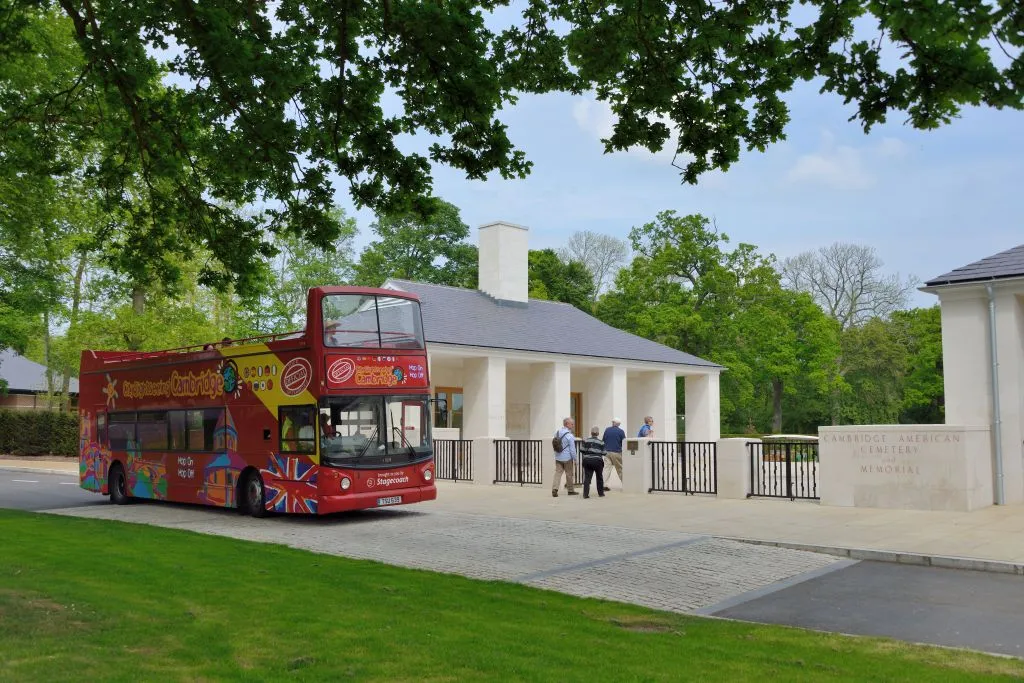 Hop-on Hop-off Bus Cambridge