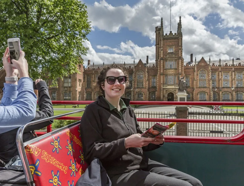 Hop-on Hop-off Bus Belfast