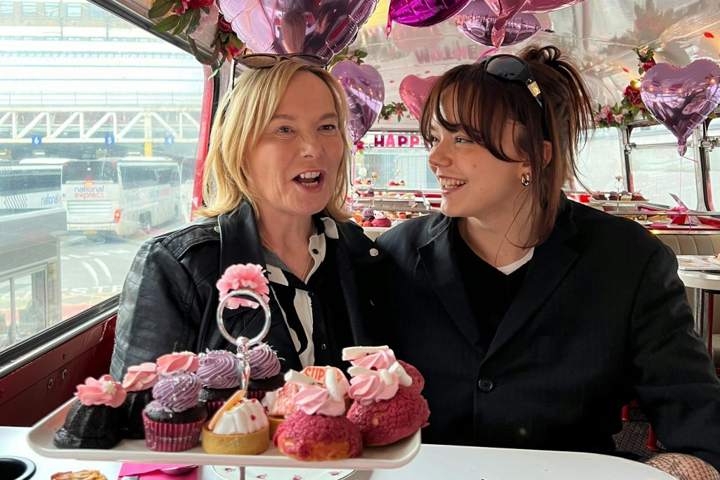 Brigit's Bakery London: Afternoon Tea Bus Tour