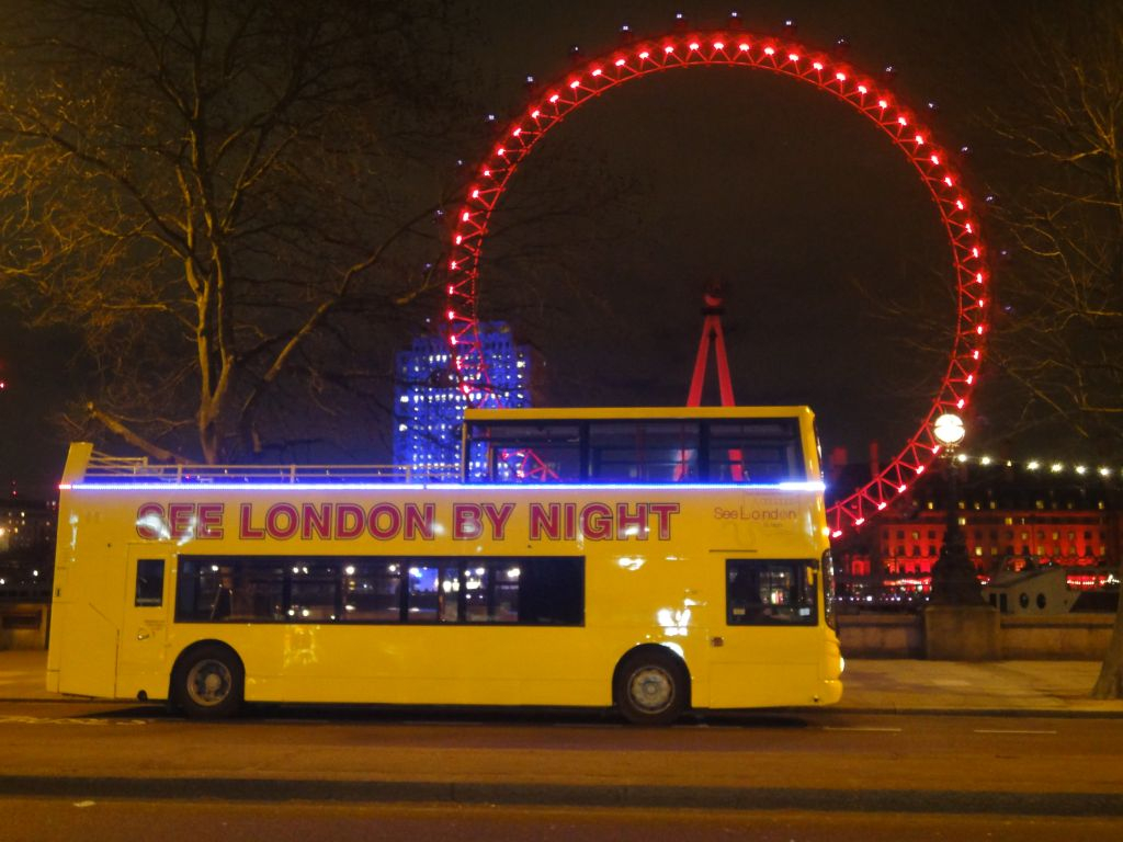 Londres à noite: Passeio de ônibus com guia ao vivo