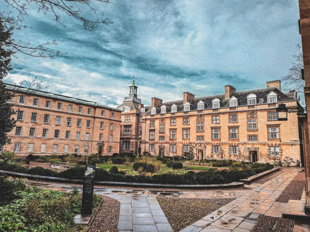 Cambridge City Audio Guide App for Your Smartphone