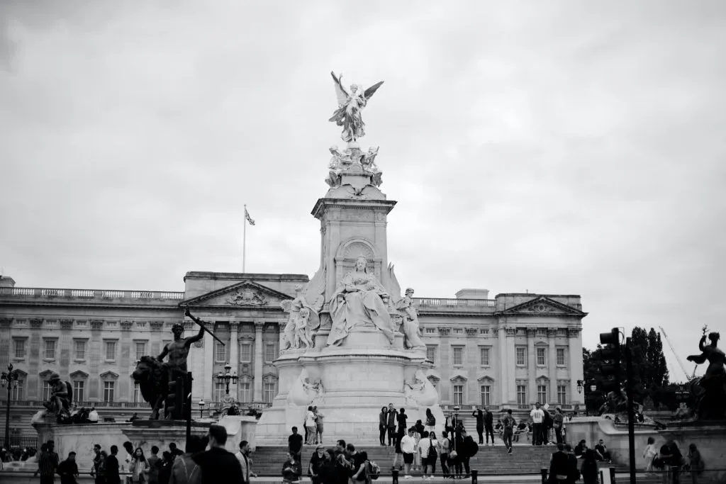 Audio Guide App for Your Smartphone: Royal London Walking Tour