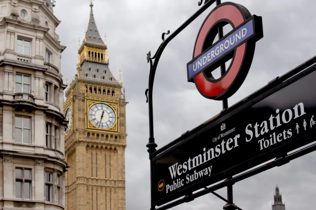 Audio Guide App for Your Smartphone: Royal London Walking Tour
