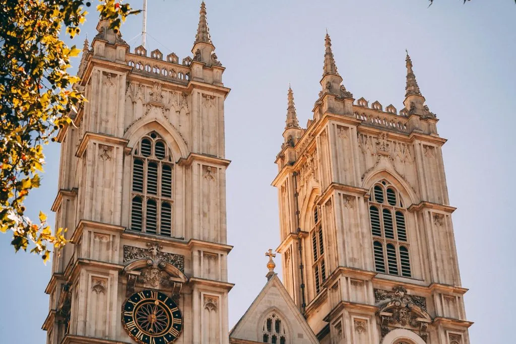 Audio Guide App for Your Smartphone: Royal London Walking Tour