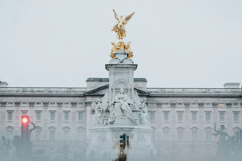 Audio Guide App for Your Smartphone: Royal London Walking Tour