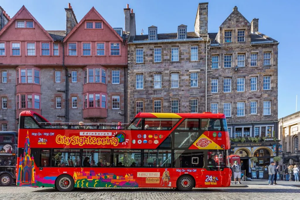 Edinburgh Bus Tour Hop-On Hop-Off