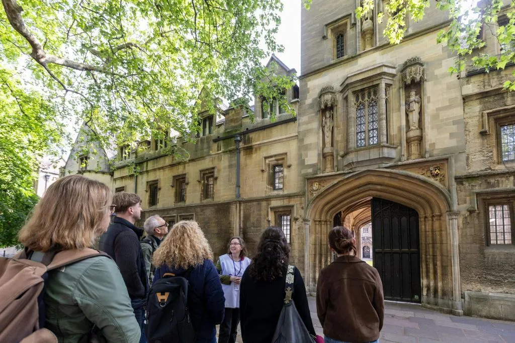 Official Oxford University & City Walking Tour