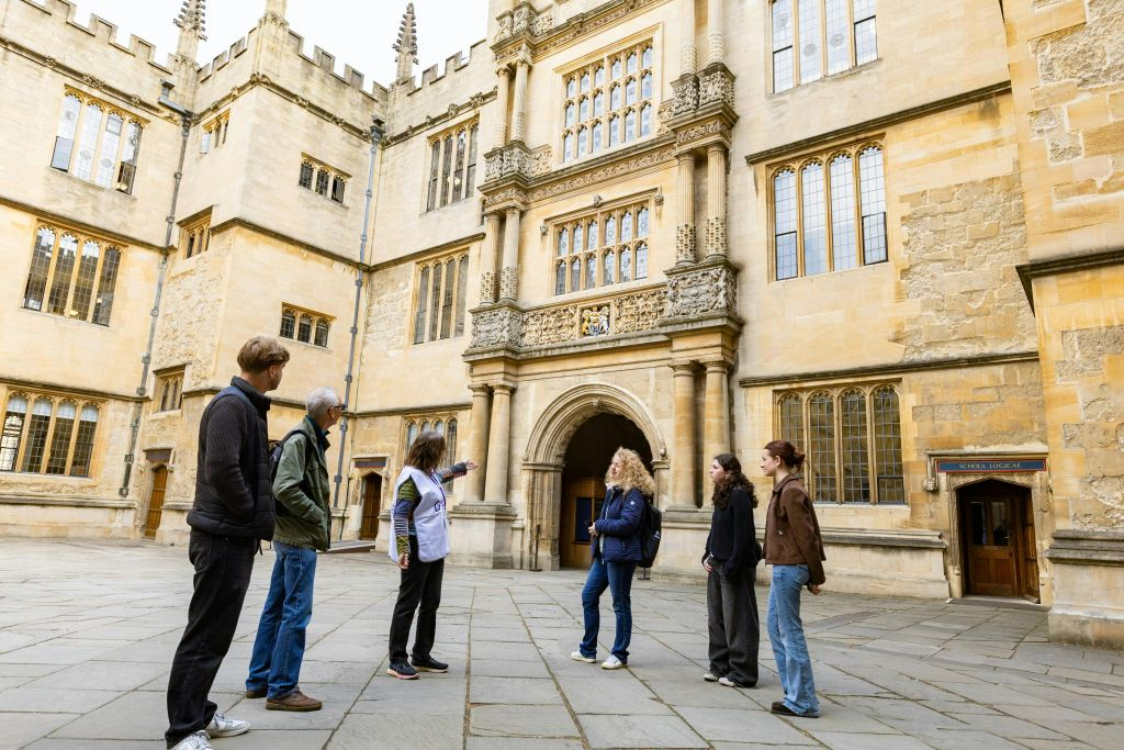 Official Oxford University & City Walking Tour