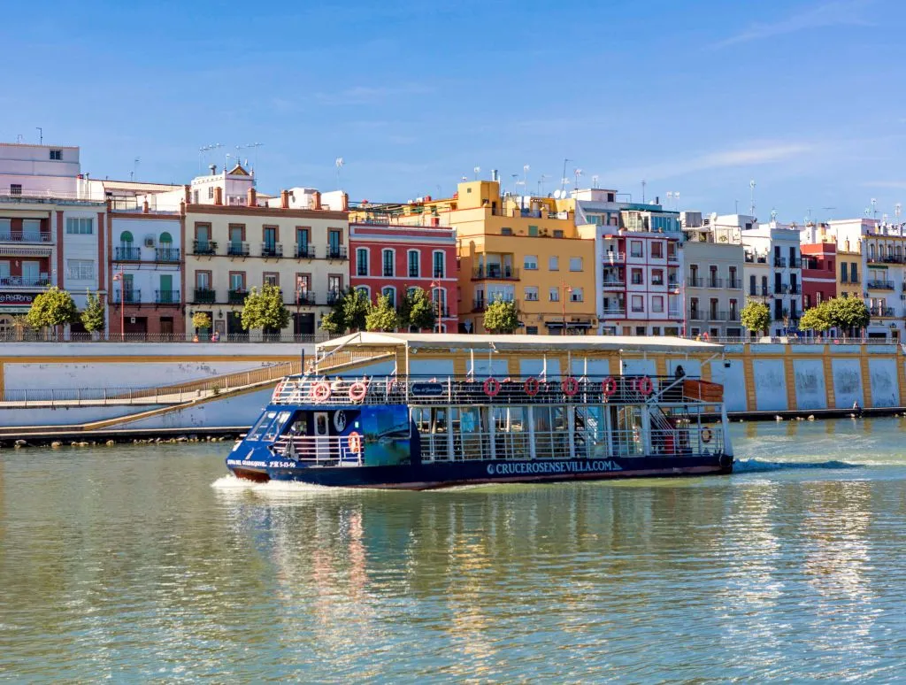 Cruceros Torre del Oro