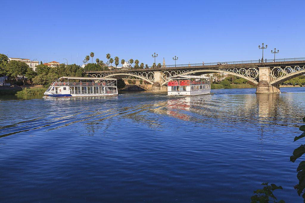 Cruceros Torre del Oro