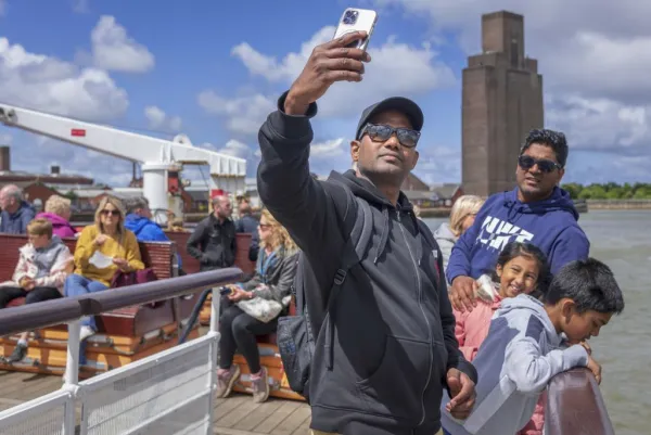 Liverpool: Crociera sul fiume Mersey + tour in autobus Hop-on Hop-off di 24 ore