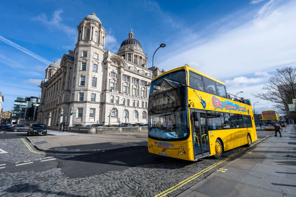 Crucero por el río de Liverpool y recorrido en autobús turístico