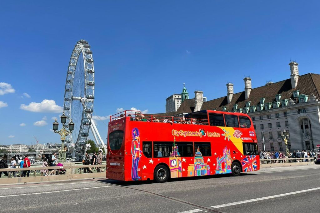 City Sightseeing London: Hop-on Hop-off Bus Tour