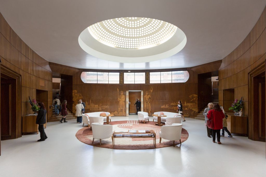 Eltham Palace and Gardens