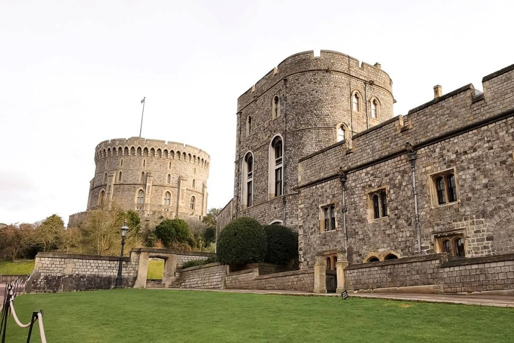 Windsor Castle: Half Day Trip from Earl's Court London