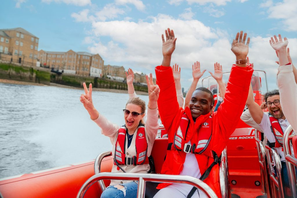 London: Thames Rockets Speedboat Experience