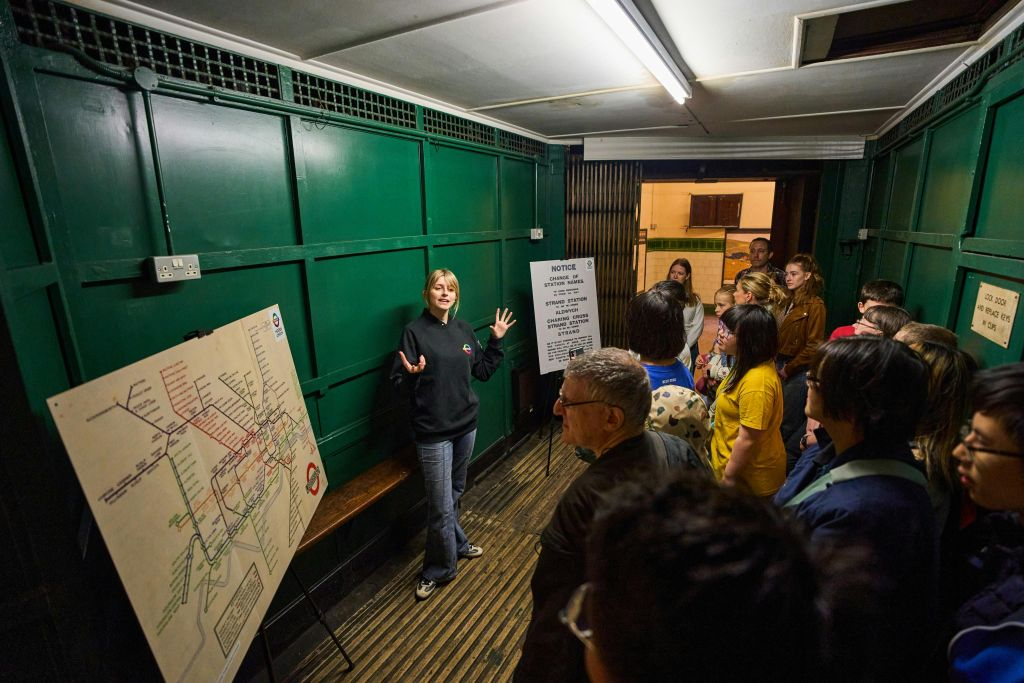 London Aldwych: Hidden Tube Station Tour