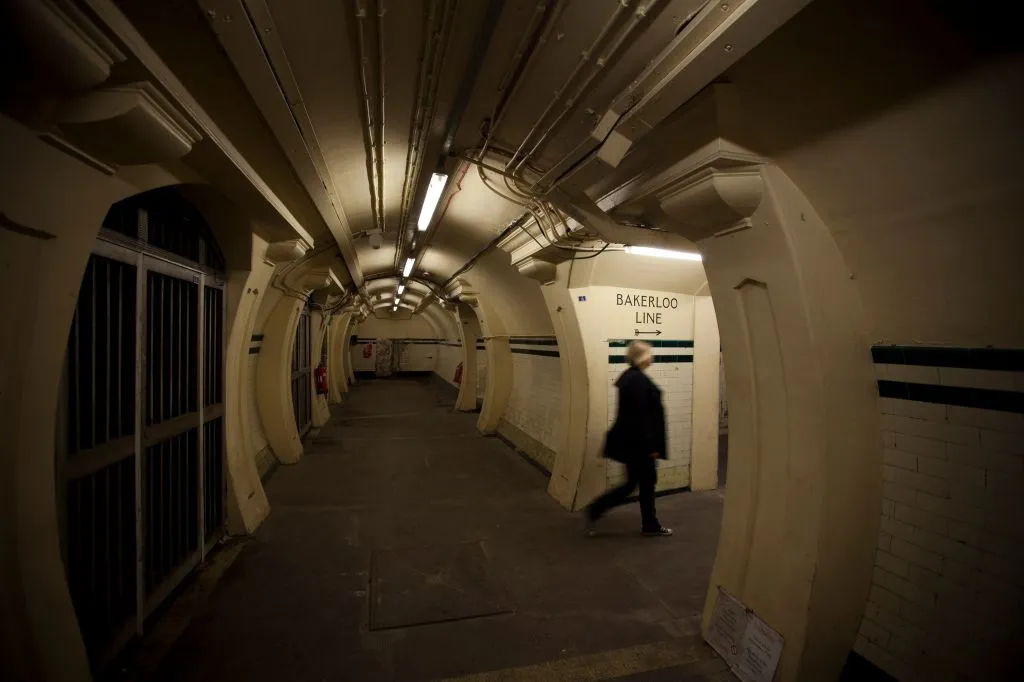 London Aldwych: Hidden Tube Station Tour