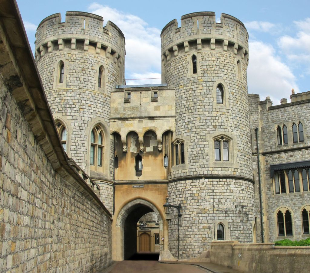 Windsor Castle: Morning Tour from Victoria Coach Station