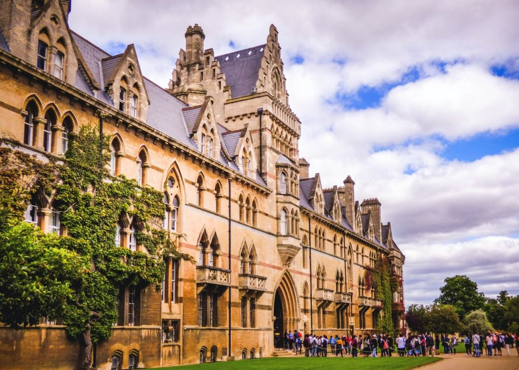 Oxford: City Audio Guide App for Your Smartphone