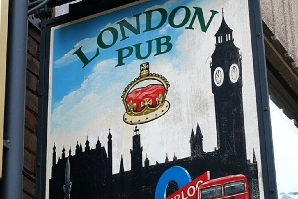 London: Historic Pub Walking Tour