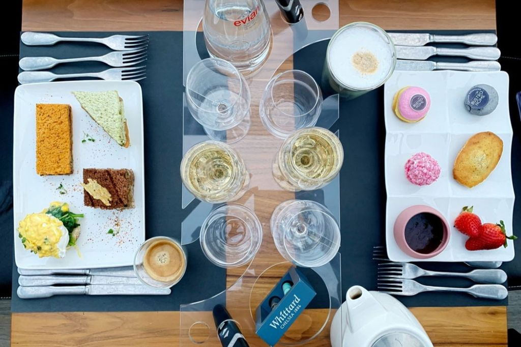 London: Gourmet Lunch Bus Tour