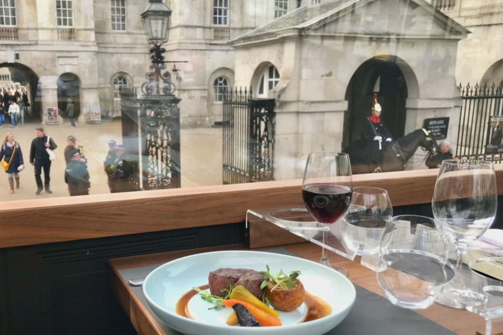 London: Gourmet Lunch Bus Tour