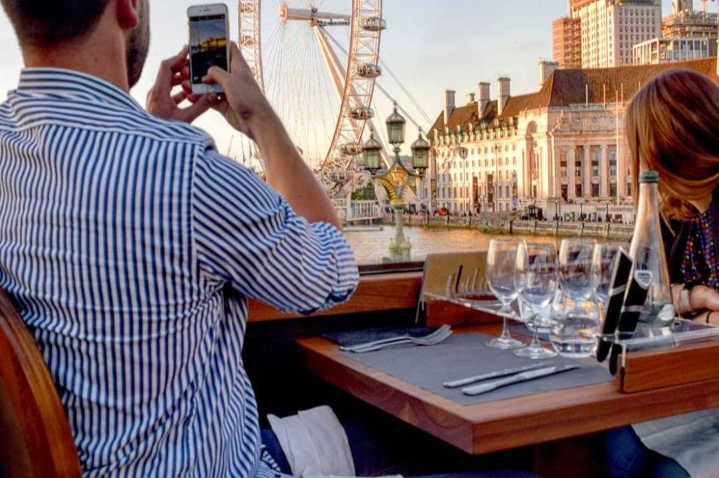 London: Gourmet Lunch Bus Tour
