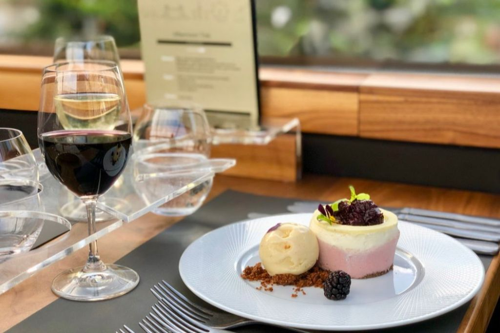 London: Gourmet Lunch Bus Tour