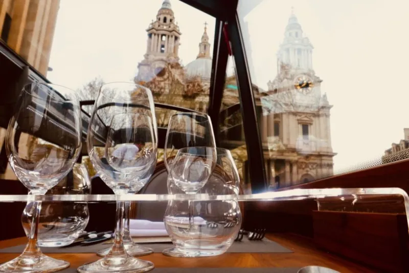 London: Gourmet Lunch Bus Tour