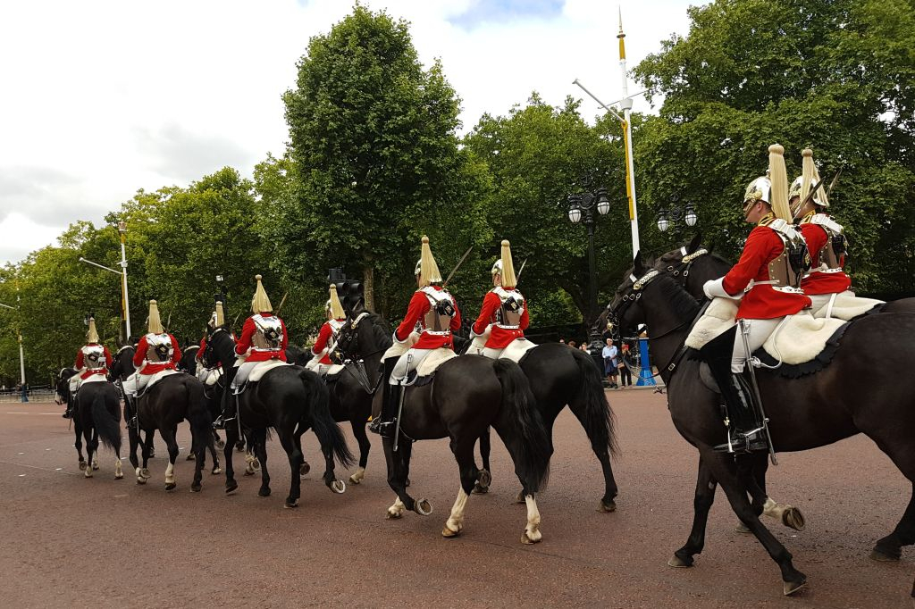 London Top 30 Landmarks: Guided Walking Tour